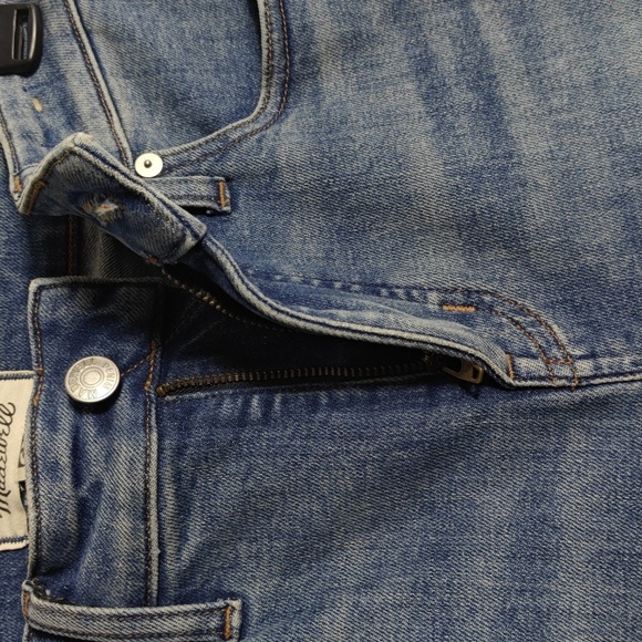 MADEWELL Curvy Kick Out Crop Jeans in Light Wash Size 26 - Picture 9 of 16